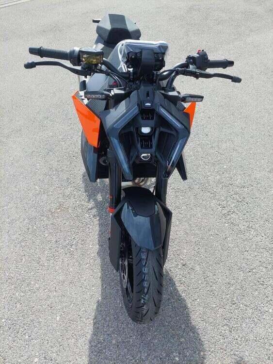 KTM 990 Duke (2024 - 26) (4)