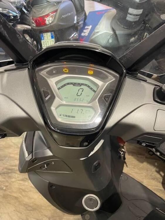 Kymco People 200i S (2021 - 25) (4)