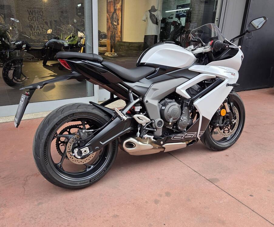 Triumph Daytona 660 (2024 - 25) (4)