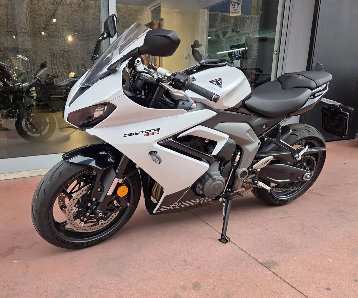 Triumph Daytona 660 (2024 - 26) (9)