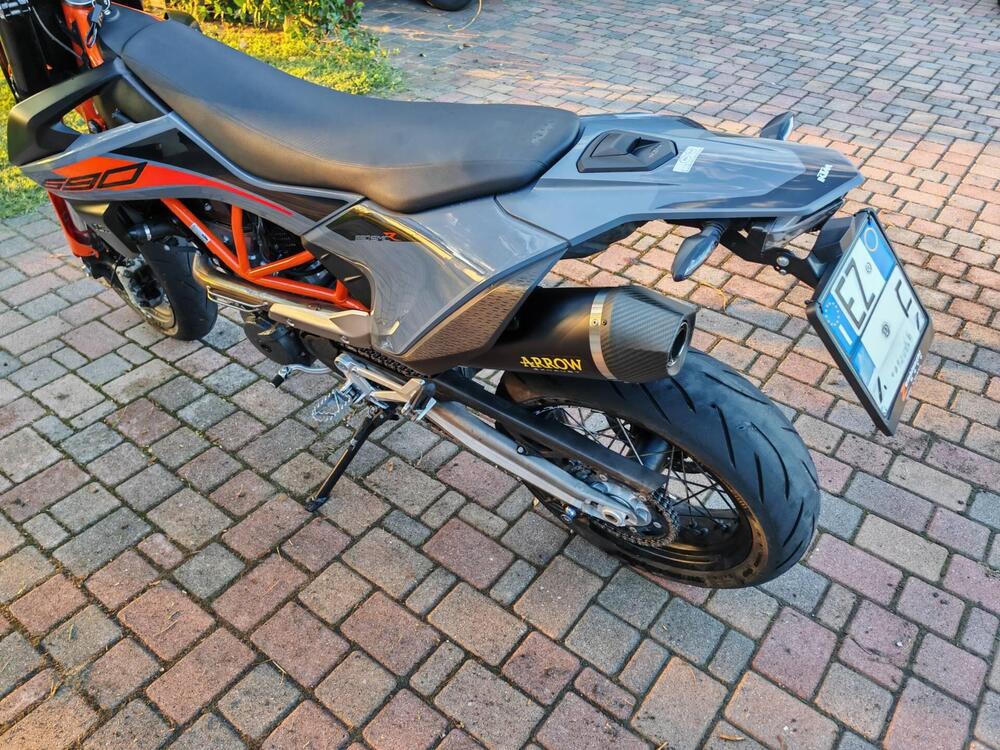 KTM 690 SMC R (2021 - 22) (4)
