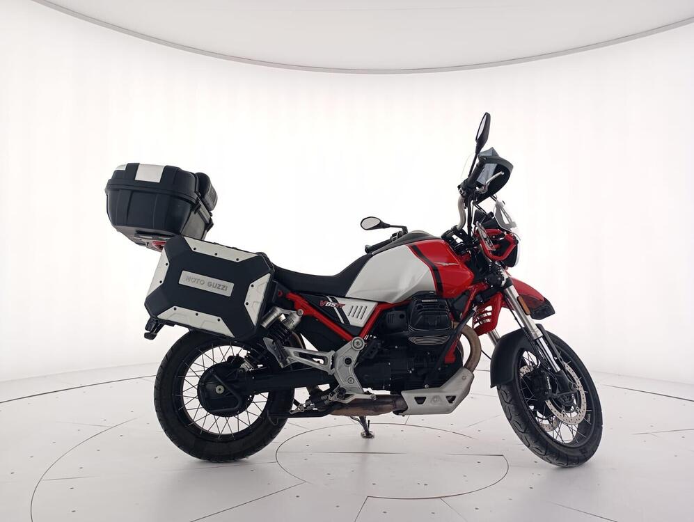 Moto Guzzi V85 TT Evocative Graphics (2021 - 23) (4)