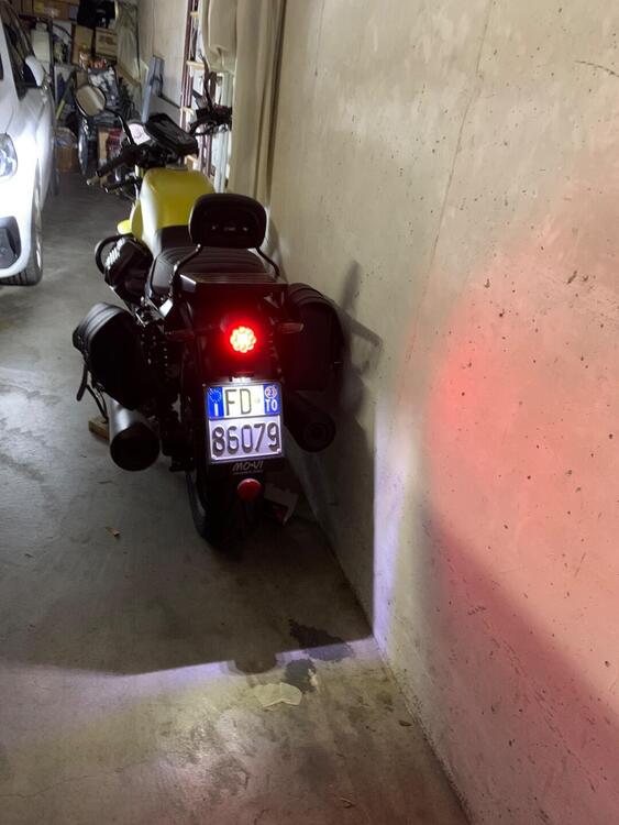 Moto Guzzi V7 850 Stone Special Abs (2021) (4)