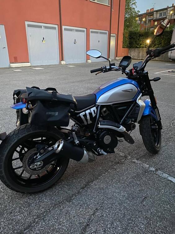 Ducati Scrambler 800 Icon (2023 - 25) (2)