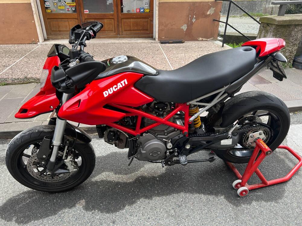 Ducati Hypermotard 796 (2012) (2)