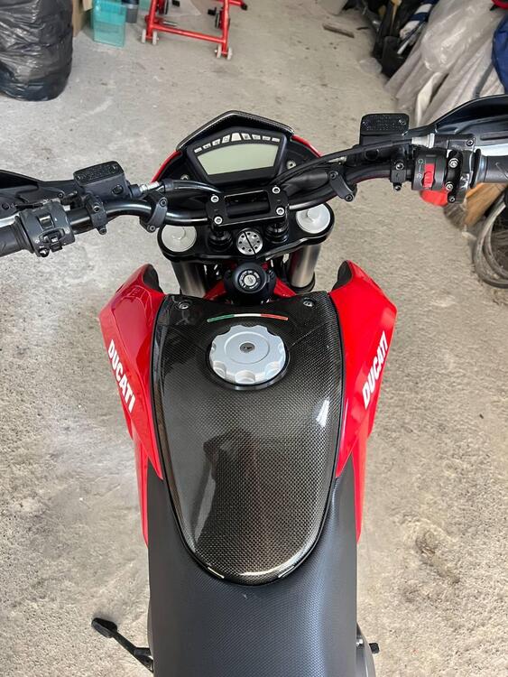 Ducati Hypermotard 796 (2012) (5)