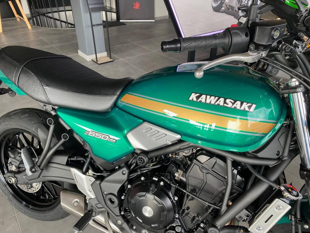 Kawasaki Z 650 RS (2025 - 26) (2)