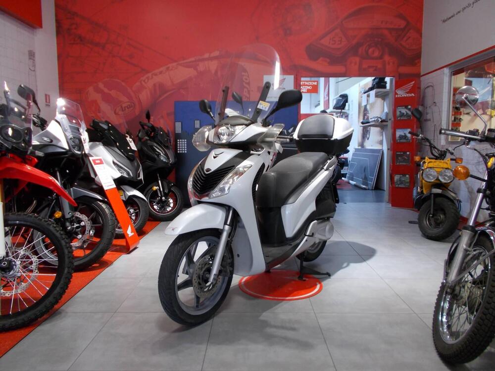 Honda SH 150 i (2009 - 12) (3)