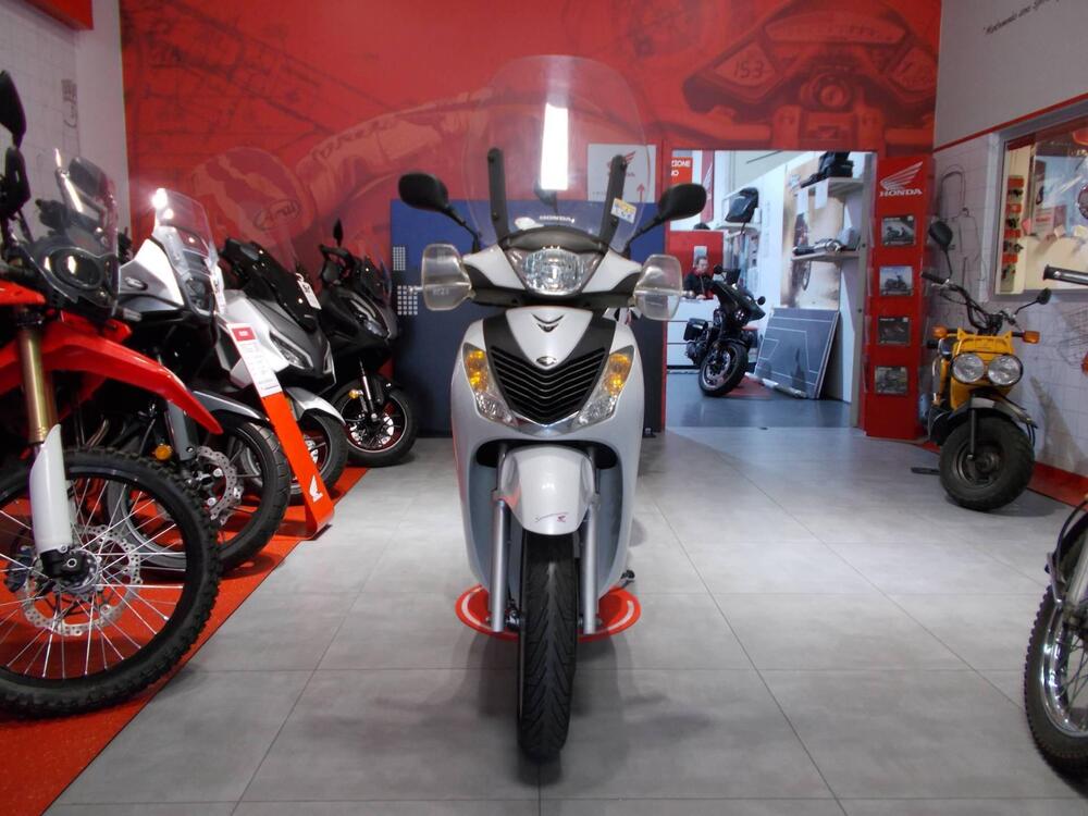 Honda SH 150 i (2009 - 12) (5)