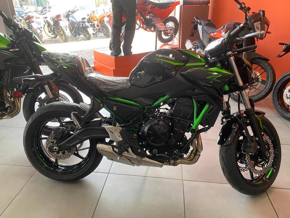 Kawasaki Z 650 (2025 - 26) (3)