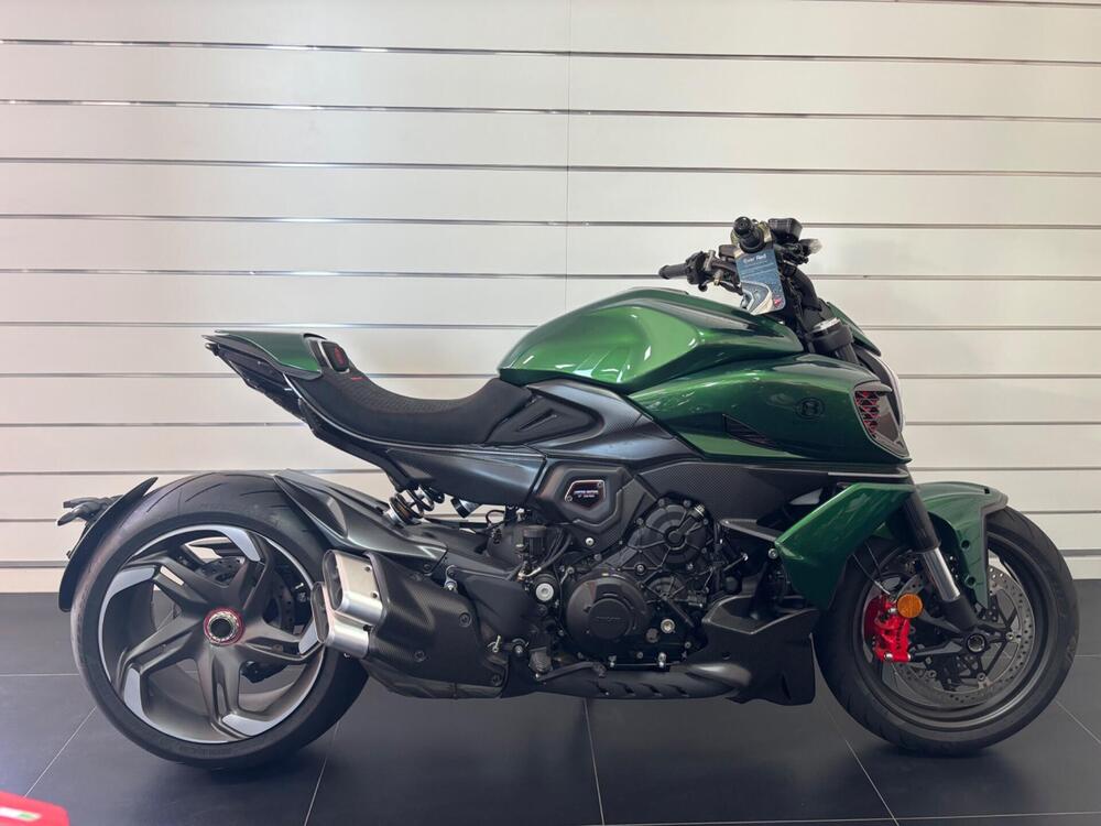 Ducati Diavel for Bentley (2024)