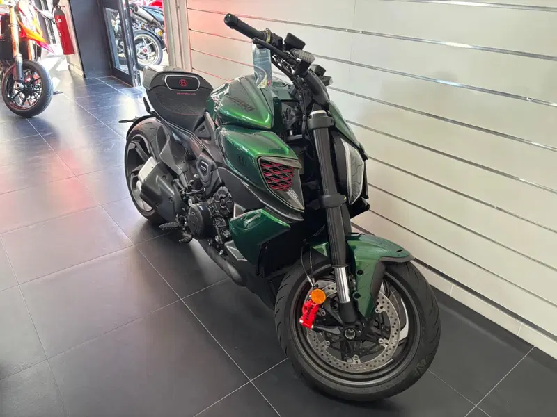 Ducati Diavel for Bentley (2024) (6)