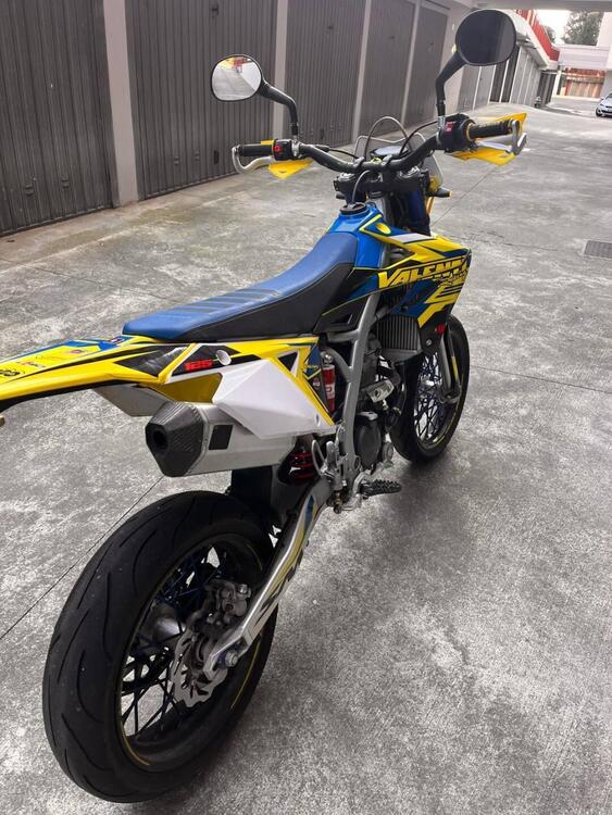 Valenti Racing SM 125 Z (2020 - 22) (2)