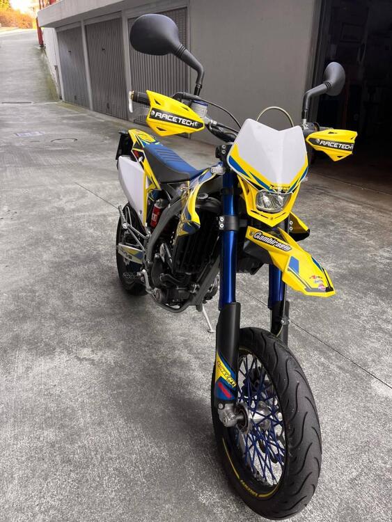 Valenti Racing SM 125 Z (2020 - 22) (3)
