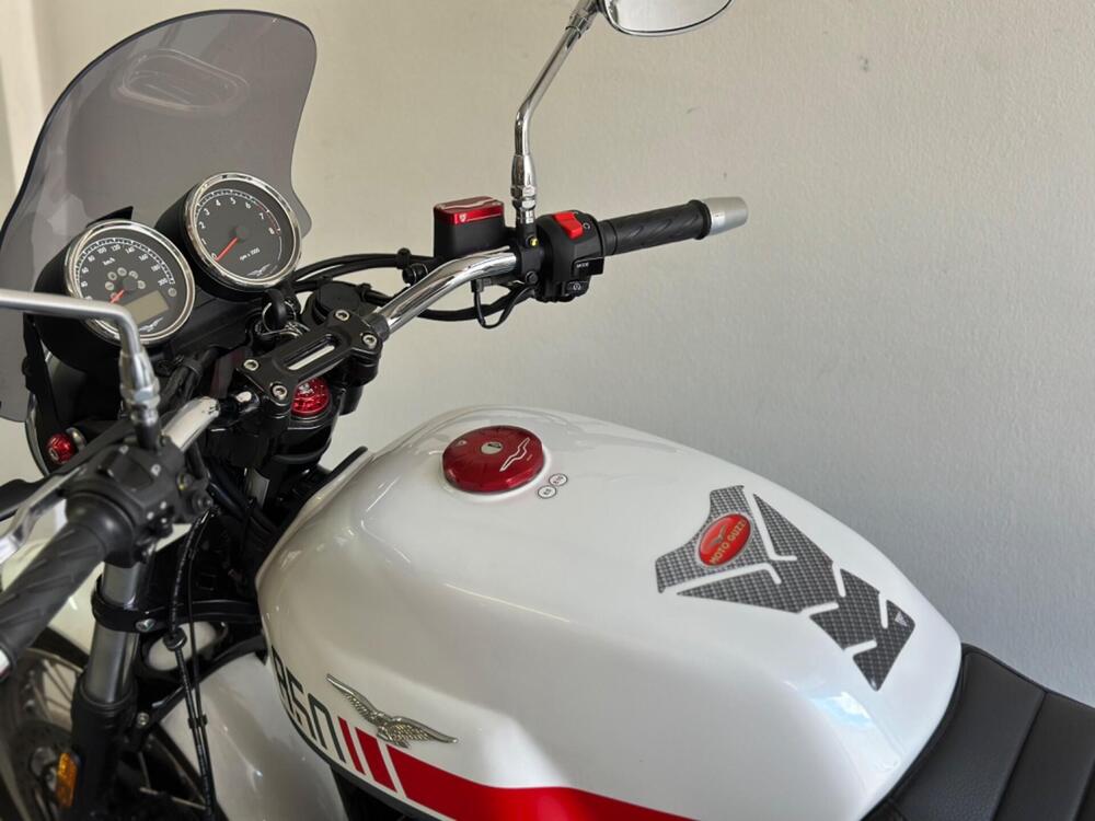 Moto Guzzi V7 Special (2021 - 24) (5)