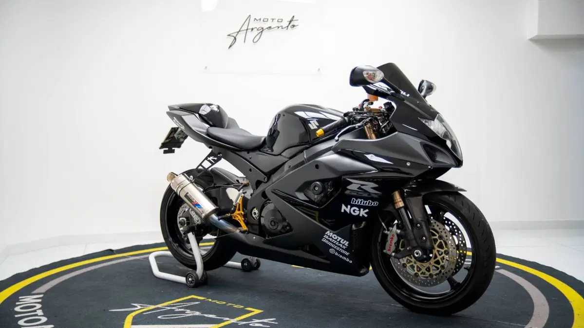 Suzuki GSX-R1000 (2005 - 06) (7)