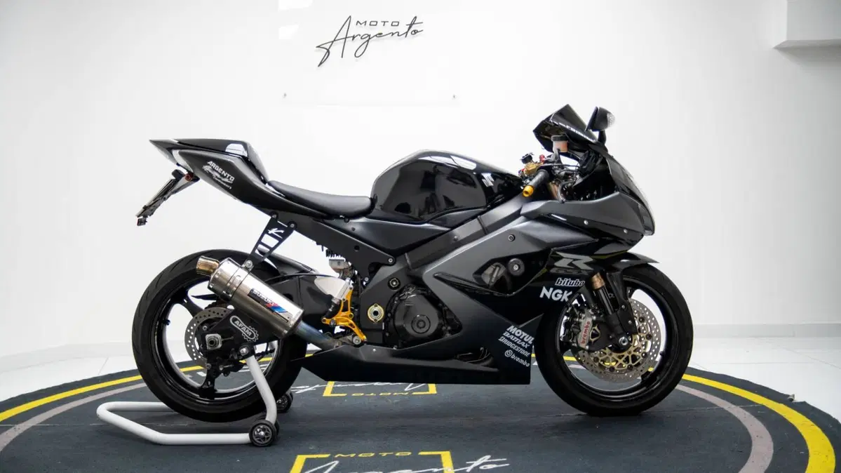 Suzuki GSX-R1000 (2005 - 06) (8)