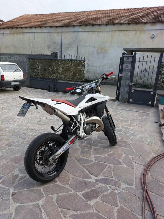 Husqvarna SM 125 (2009) (3)