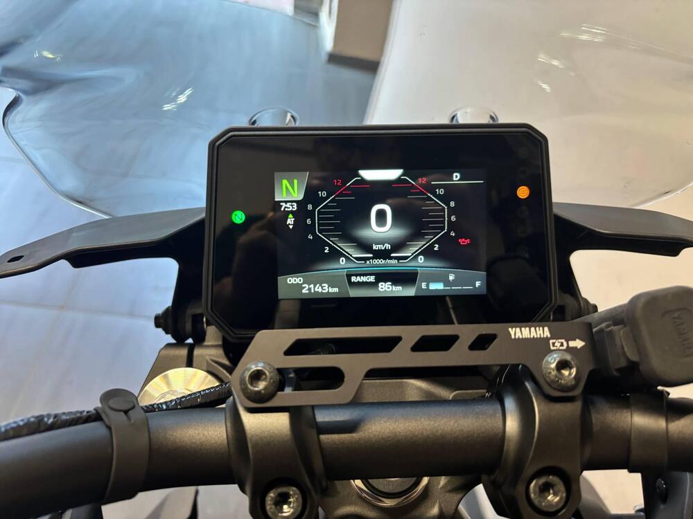 Yamaha MT-09 Y-AMT (2024 - 25) (4)