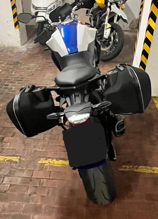 Bmw F 900 R (2021 - 24) (2)