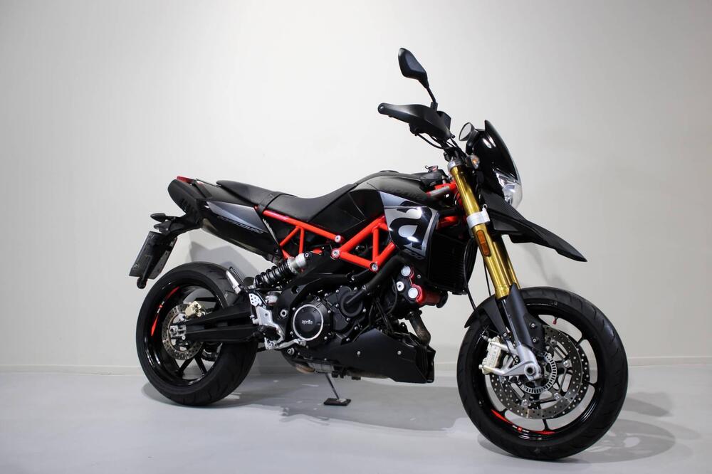 Aprilia Dorsoduro 900 (2017 - 20) (2)