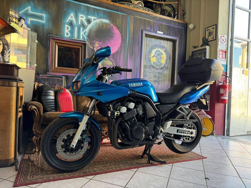 Yamaha FZS 600 Fazer (1998 - 01) (4)