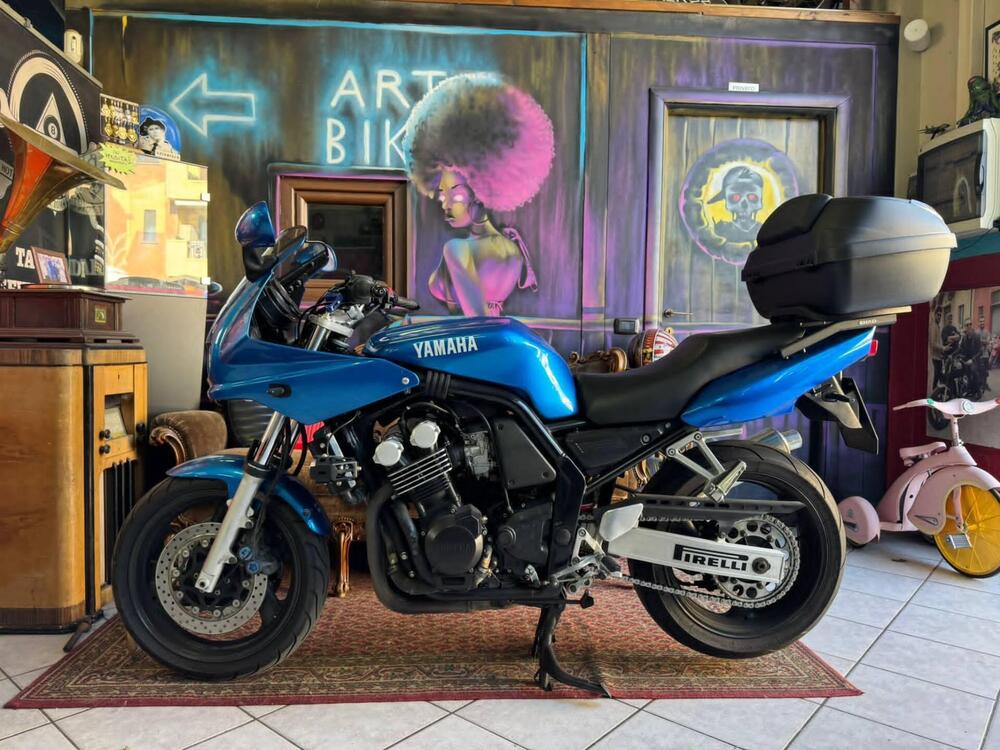 Yamaha FZS 600 Fazer (1998 - 01)