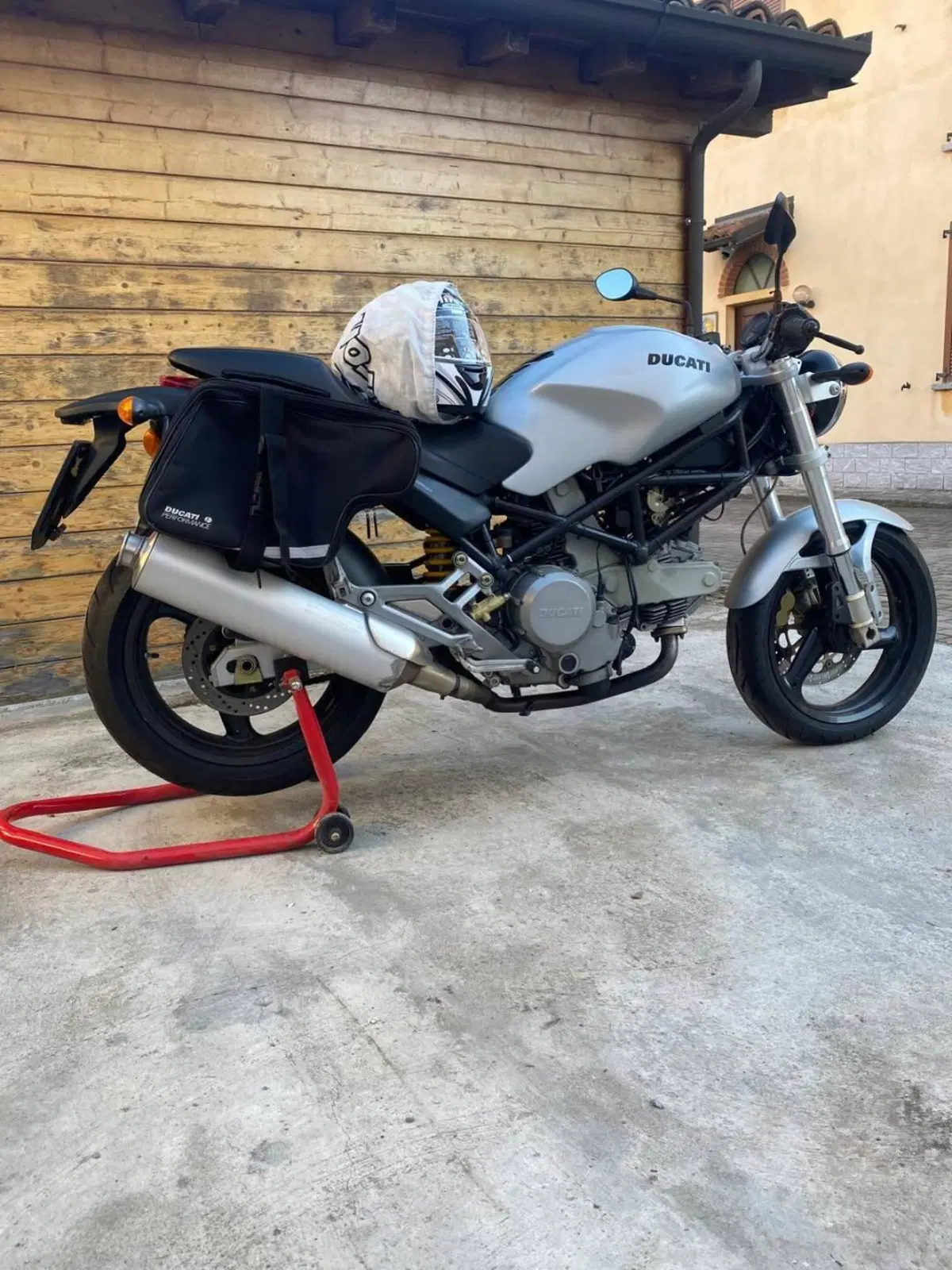 Ducati Monster 620 Dark (2003 - 06) (3)