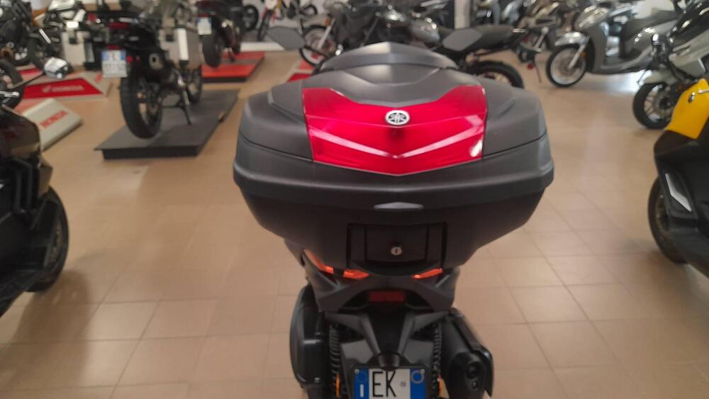 Yamaha T-Max 560 (2022 - 24) (5)