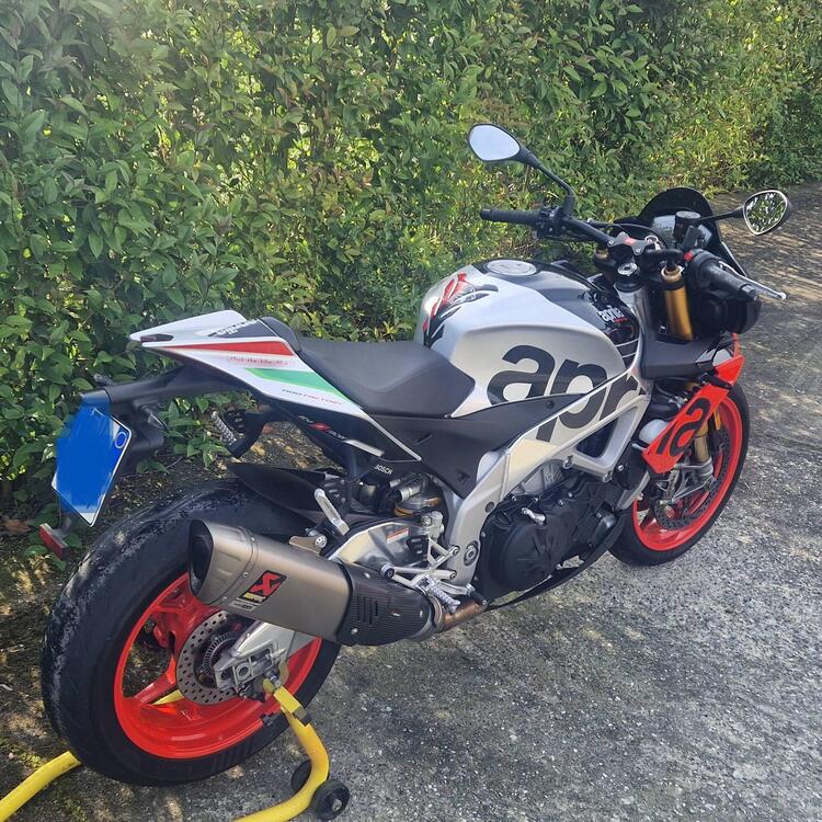 Aprilia Tuono V4 Factory (2019 - 20) (3)