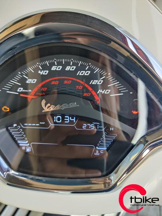 Vespa GTS 300 Super (2023 - 24) (3)