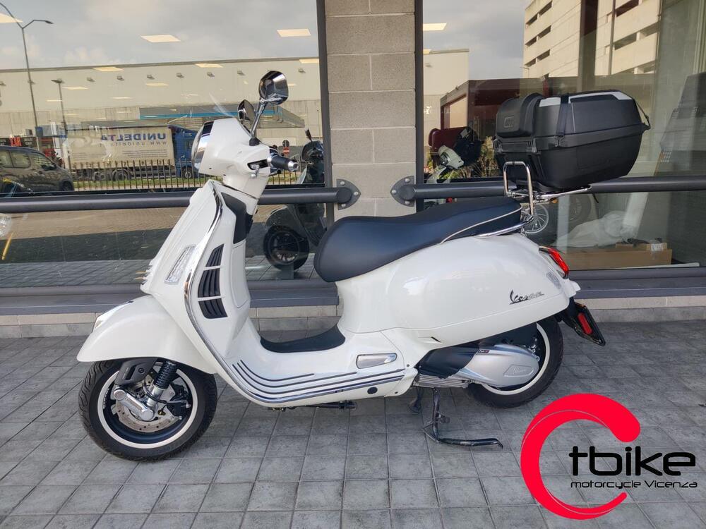 Vespa GTS 300 Super (2023 - 24) (4)
