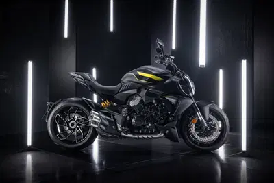 Ducati Diavel V4 (2023 - 26) nuova