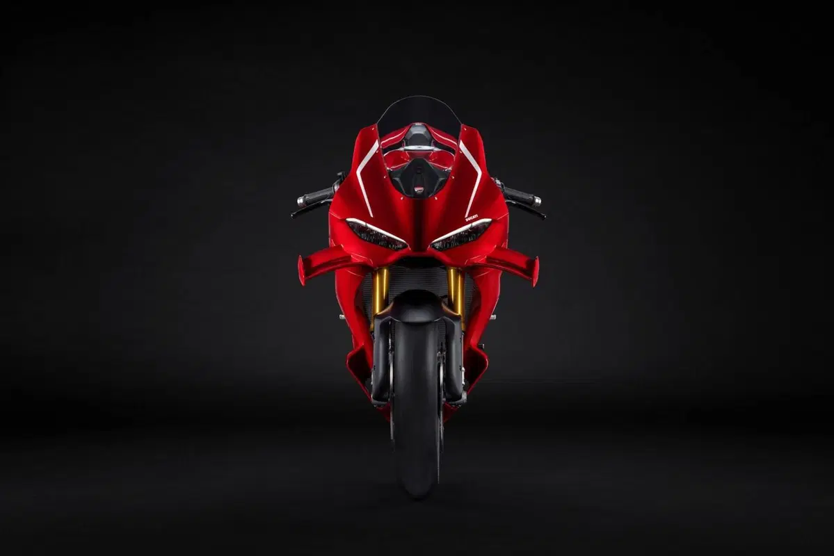 Ducati Panigale V4 R (2026) (4)