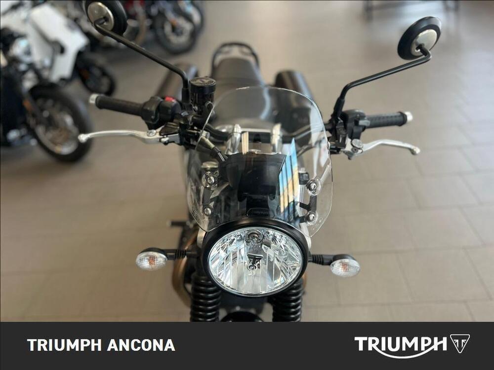 Triumph Street Twin 900 (2021 - 22) (3)
