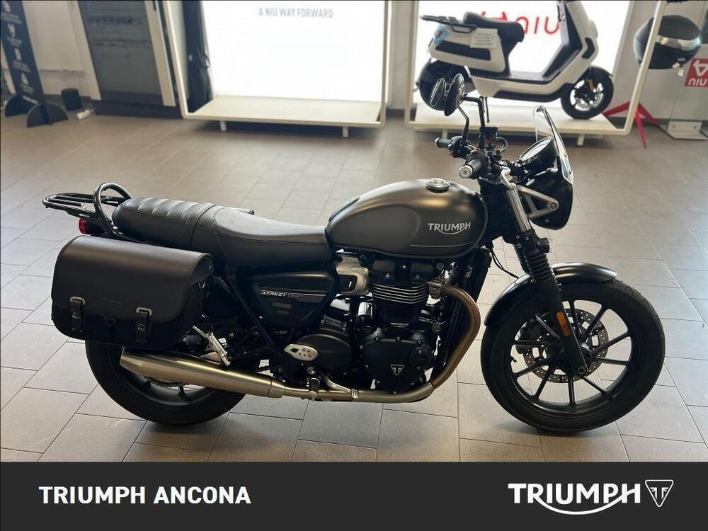 Triumph Street Twin 900 (2021 - 22) (4)