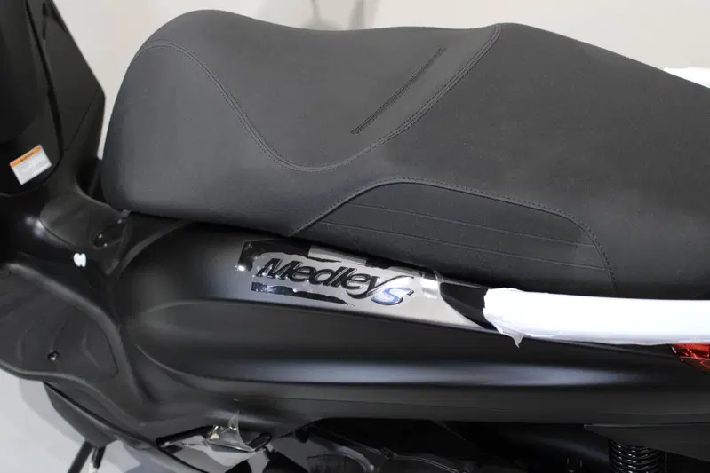 Piaggio Medley 200 S (2025 - 26) (5)