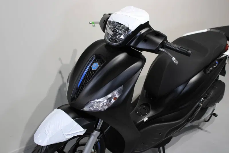 Piaggio Medley 200 S (2025 - 26) (8)