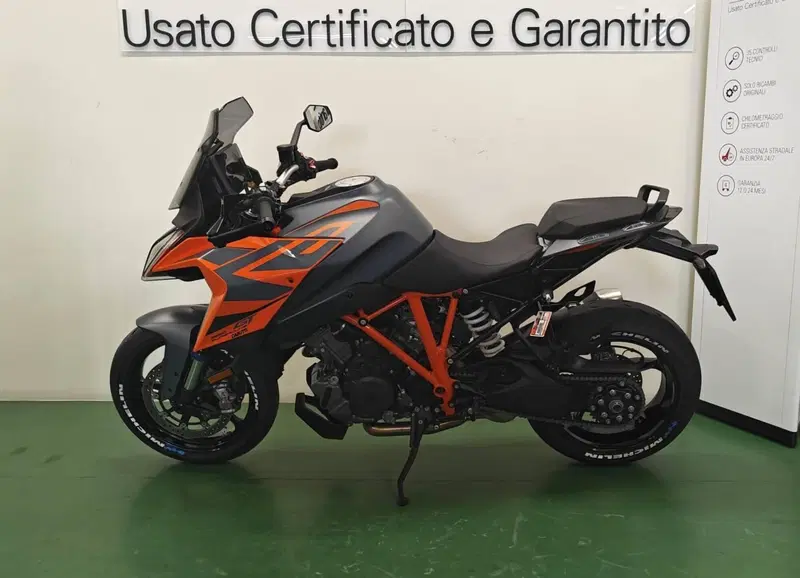 KTM 1290 Super Duke GT (2022 - 25) (4)