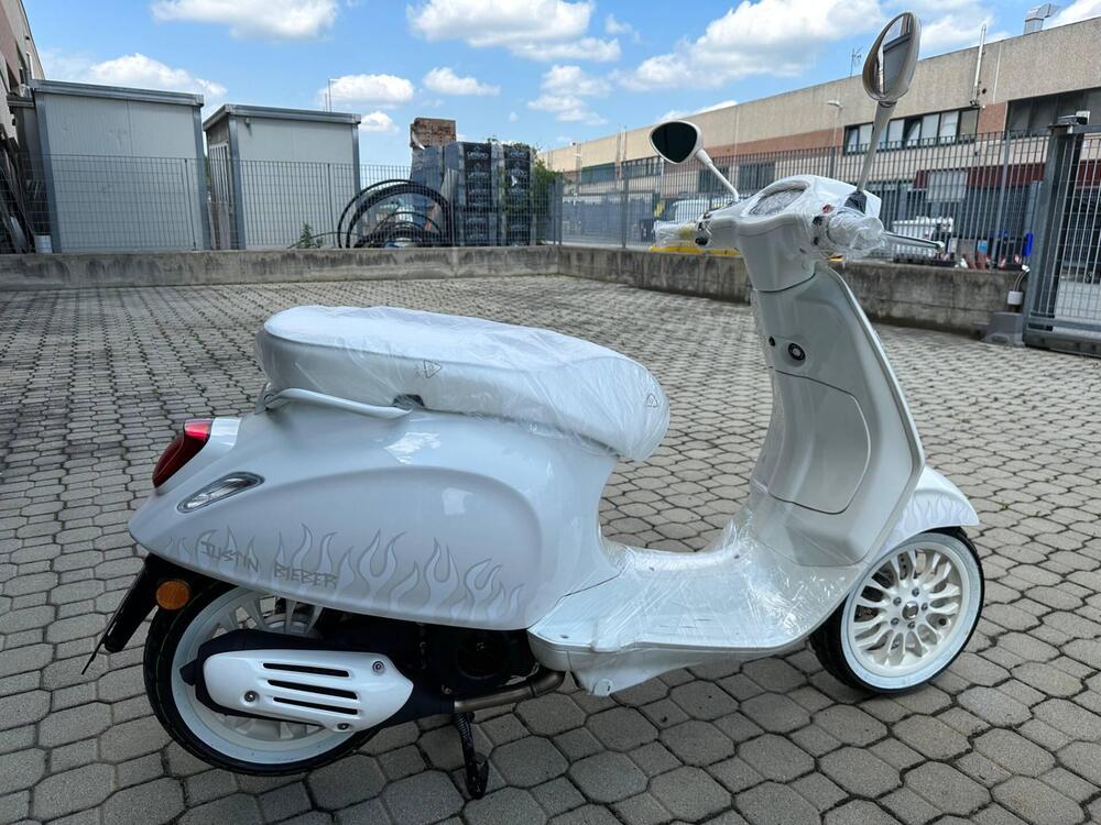 Vespa Sprint 125 Justin Bieber (2022 - 24) (4)