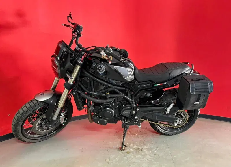 Benelli Leoncino 800 Trail (2022 - 26) (3)