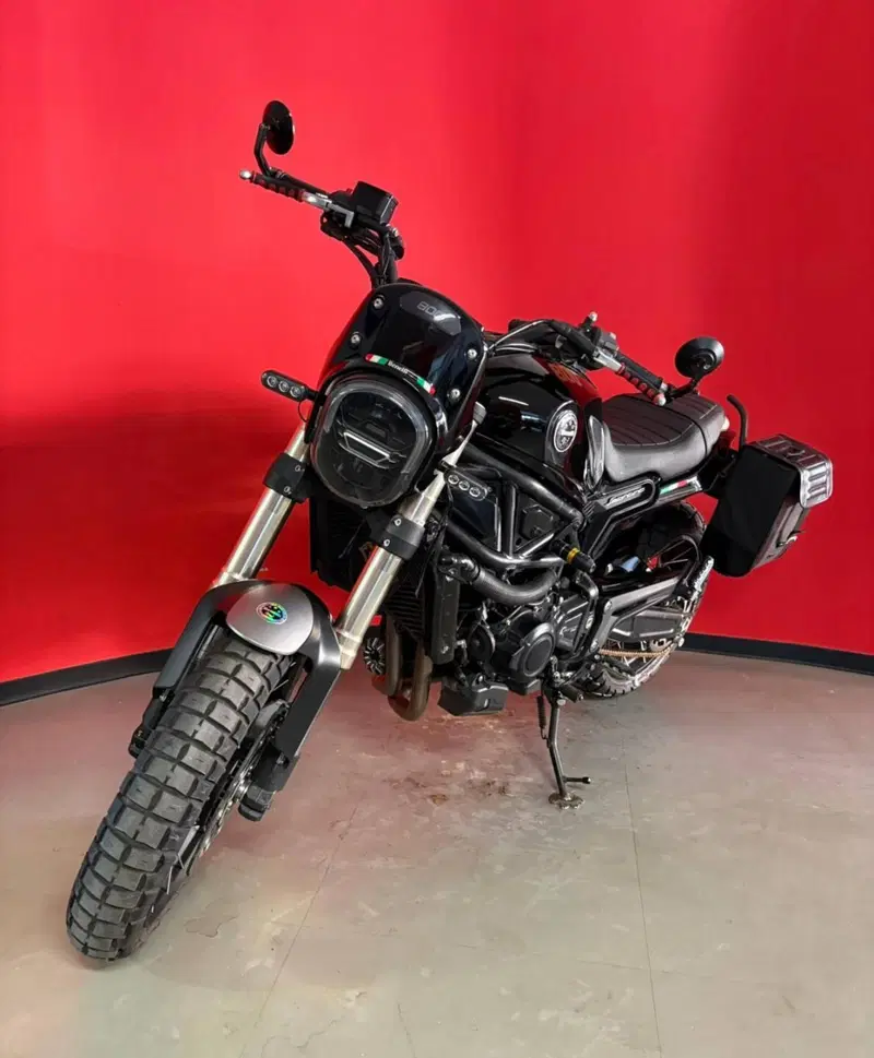 Benelli Leoncino 800 Trail (2022 - 26) (4)
