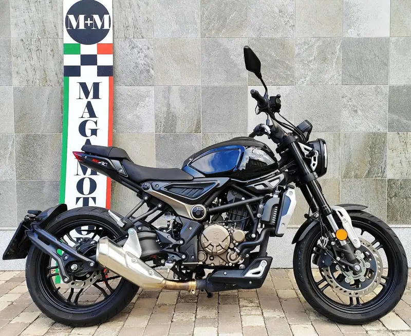 Voge Trofeo 300AC (2021 - 26)