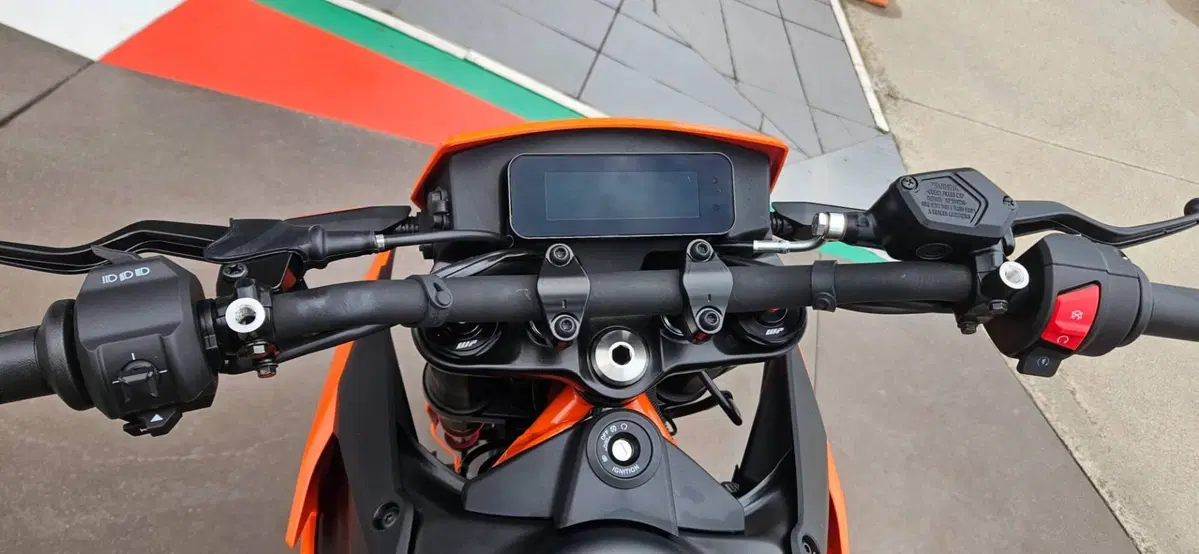 KTM 125 SMC R (2025 - 26) (19)