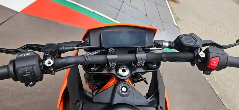 KTM 125 SMC R (2025 - 26) (19)