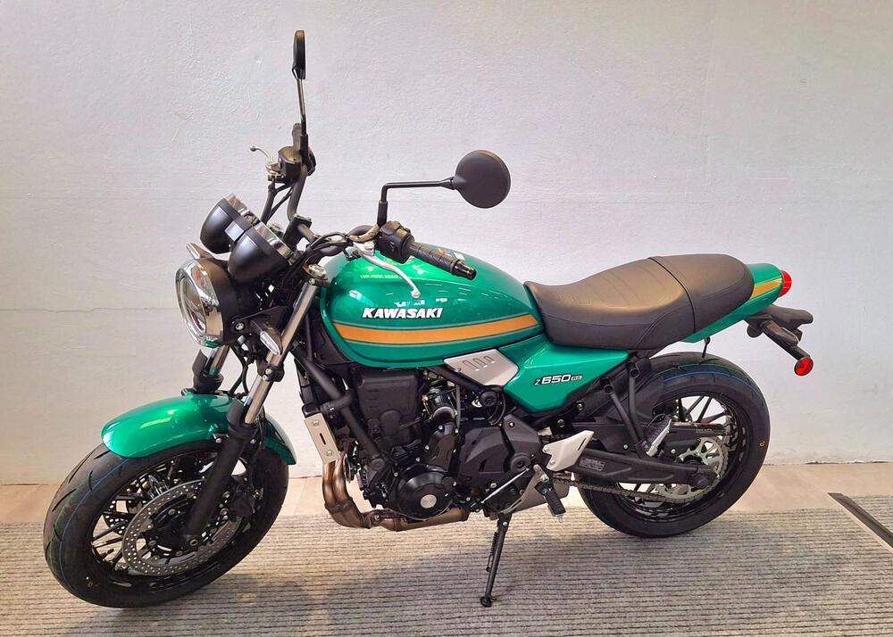 Kawasaki Z 650 RS (2025 - 26) (2)