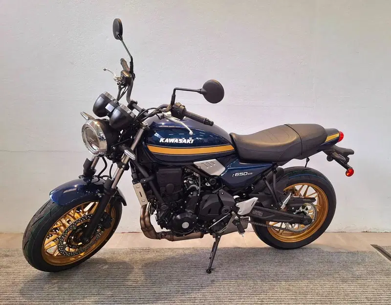 Kawasaki Z 650 RS (2025 - 26) (2)
