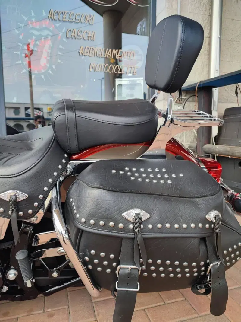 Harley-Davidson 1584 Heritage Classic (2008 - 10) - FLSTC (10)