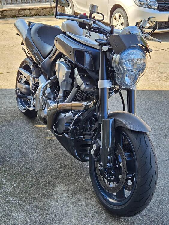 Yamaha MT-01 (2005- 11) (2)