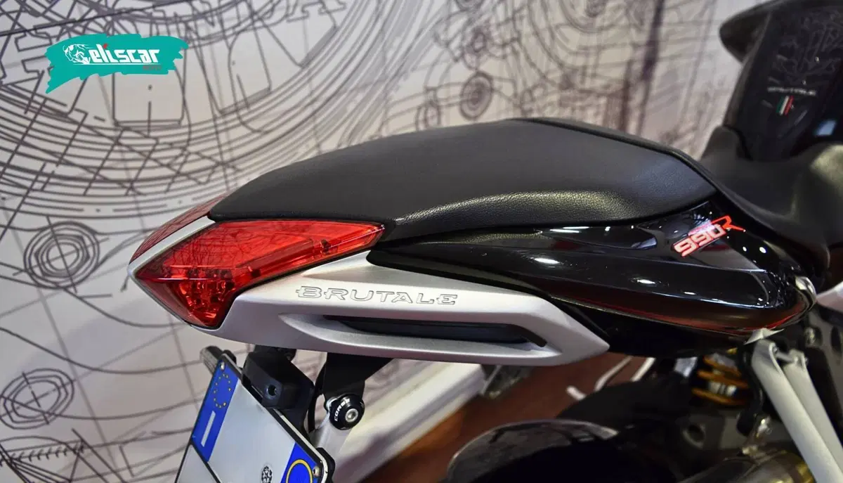 MV Agusta Brutale 990 R (2009 - 12) (10)